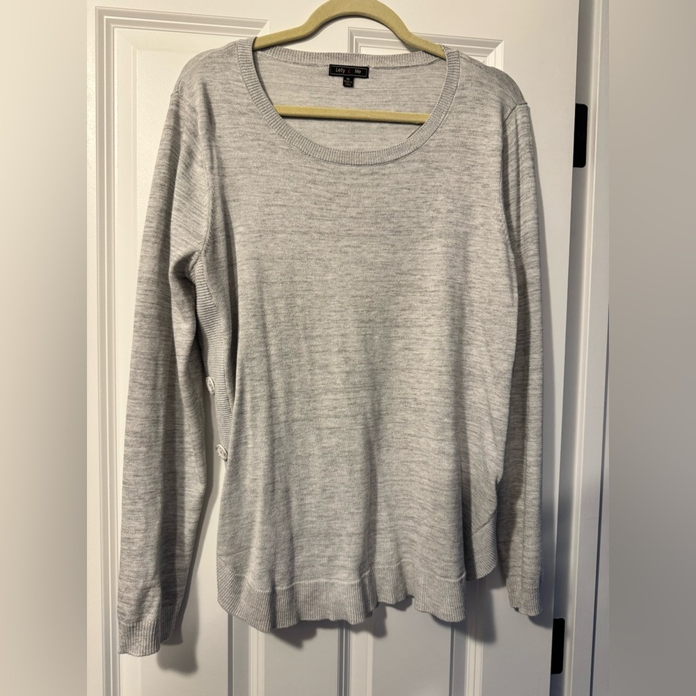Women's Light Gray Crew Neck Sweater